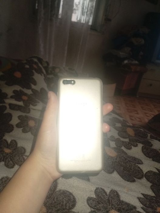 Продам Honor 7s срочно
