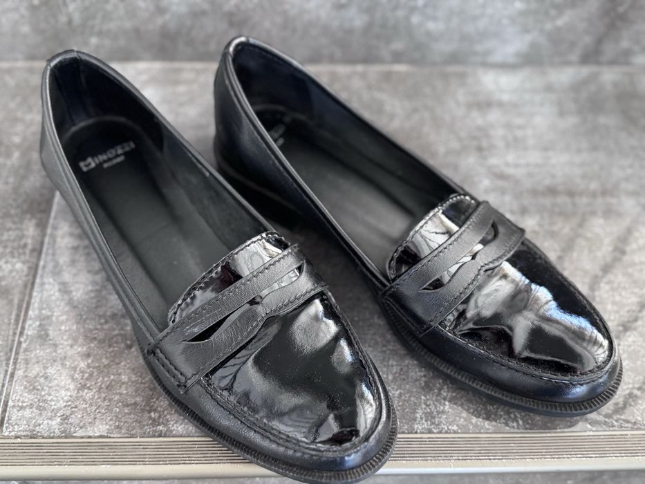 Vand Loafers piele neagra + lacuita marimea 38