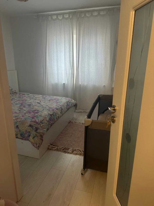Inchiriez apartament cu doua camere decomandat in grui,langa biserica Fanurie etaj 1,bine intretinut.De preferat firma sau persoane publice serioase