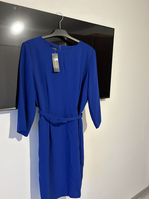 Rochie eleganta cu eticheta