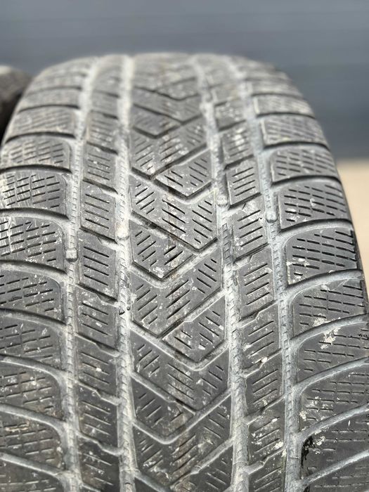 2x 275 40 21 Pirelli Scorpion WInter
