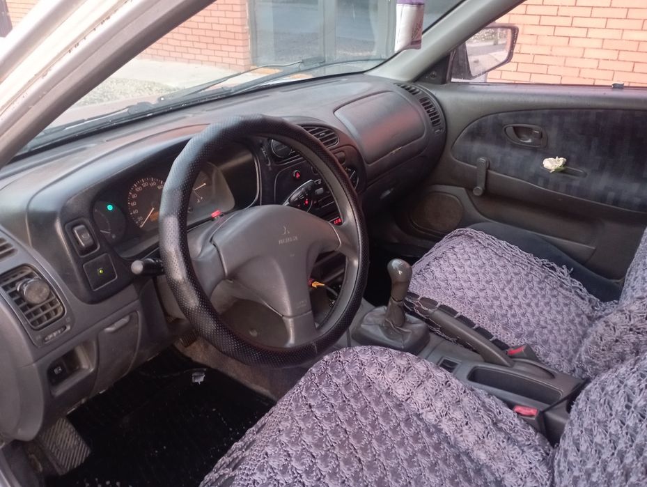 Продам машину Лансер