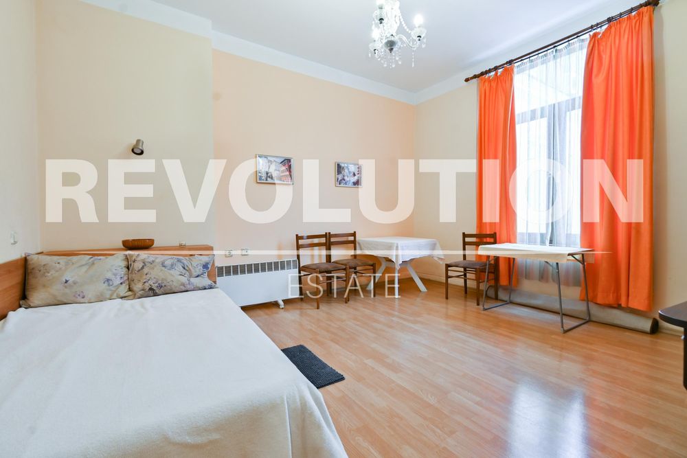 Дава се под наем Тристаен апартамент в София, Център - 110 кв.м за 750 € - Снимка #9