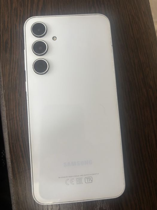 Продам Galaxy A35 в хорошем состоянии