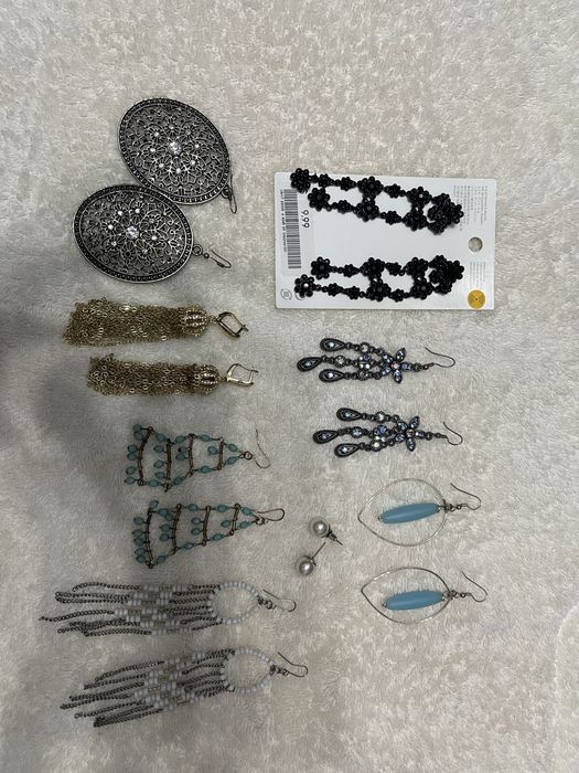 Женские серги (бижутерии)