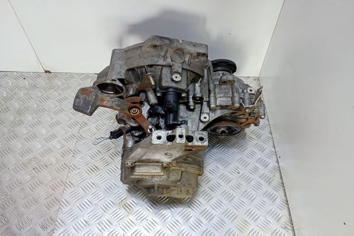 Cutie viteza 1.9 tdi 6 trepte JWP Volkswagen VW Golf Plus prima gener