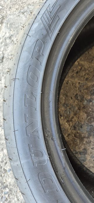 4 anvelope vara ca noi,fata Michelin 255/45/20,spate Dunlop 285/40/20.Pretul este pe bucata