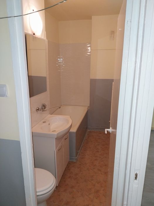 De inchiriat garsoniera confort 1