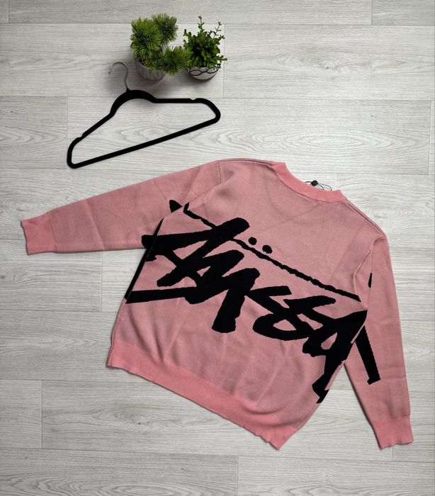 Класически плетен пуловер Stussу с разпознаваемо лого