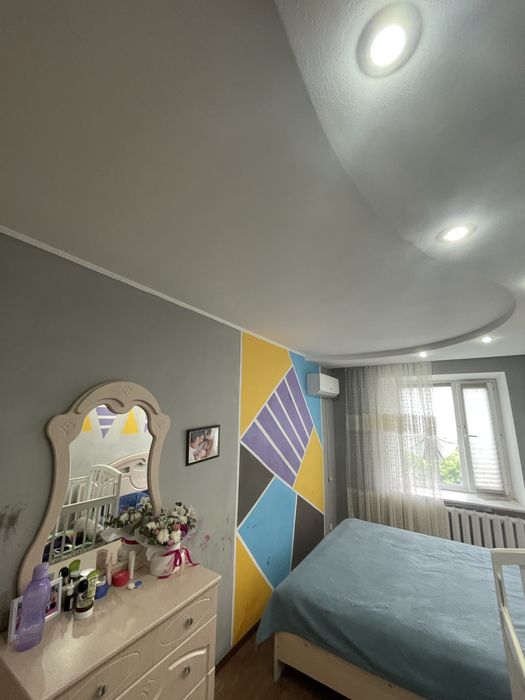 4-комнатная, 20 мкр !