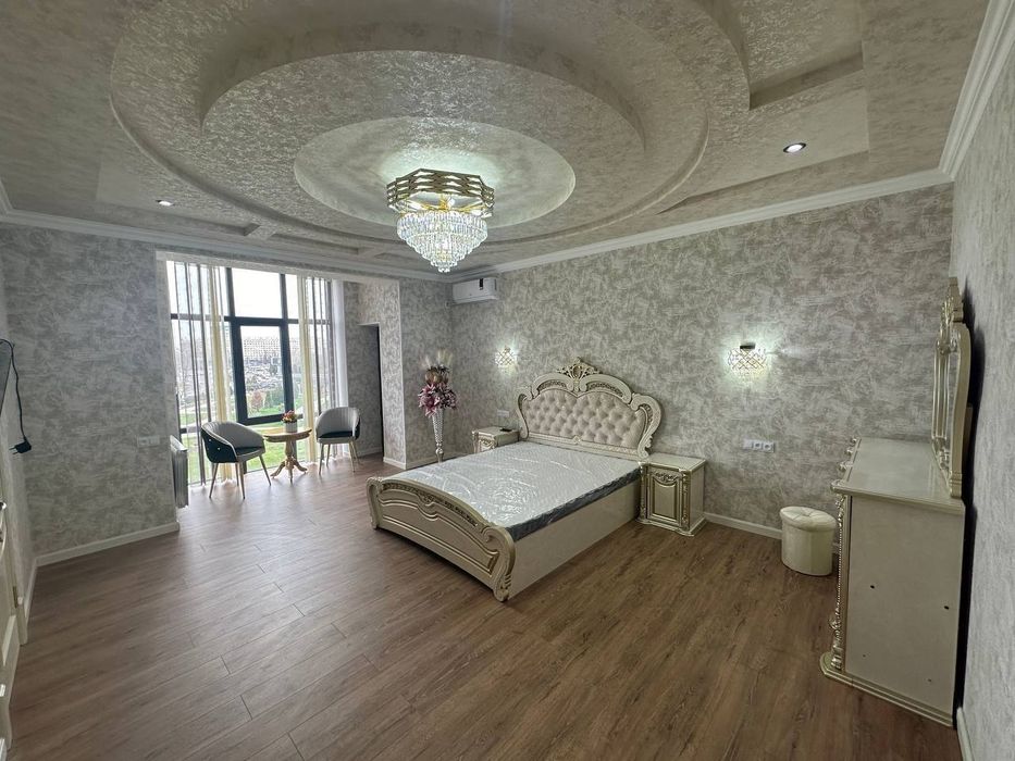 Yangi Komolon жк 4/4/9 квартира продается