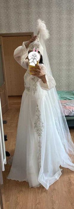 Платье на узату новое