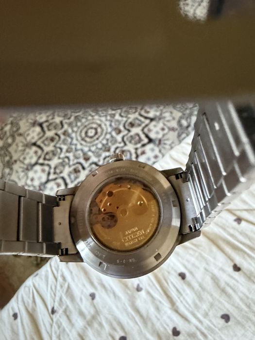 Citizen Automatic — сапфир, титан, механика
