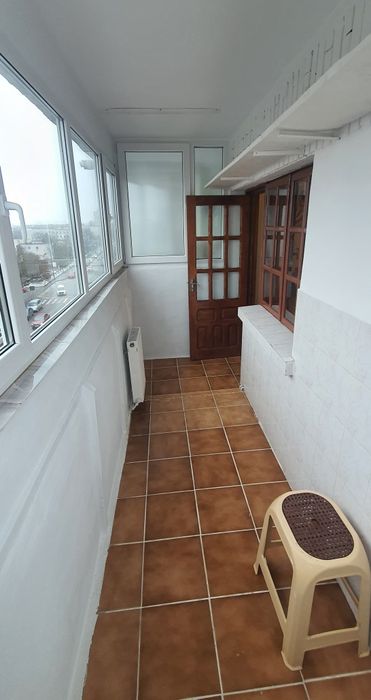 Închiriez apartament 2 camere decomandat termen lung