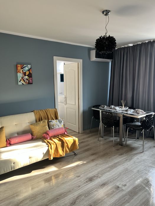 Inchiriez apartament