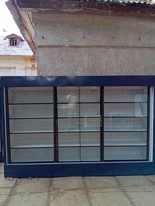 Витрина холодильник