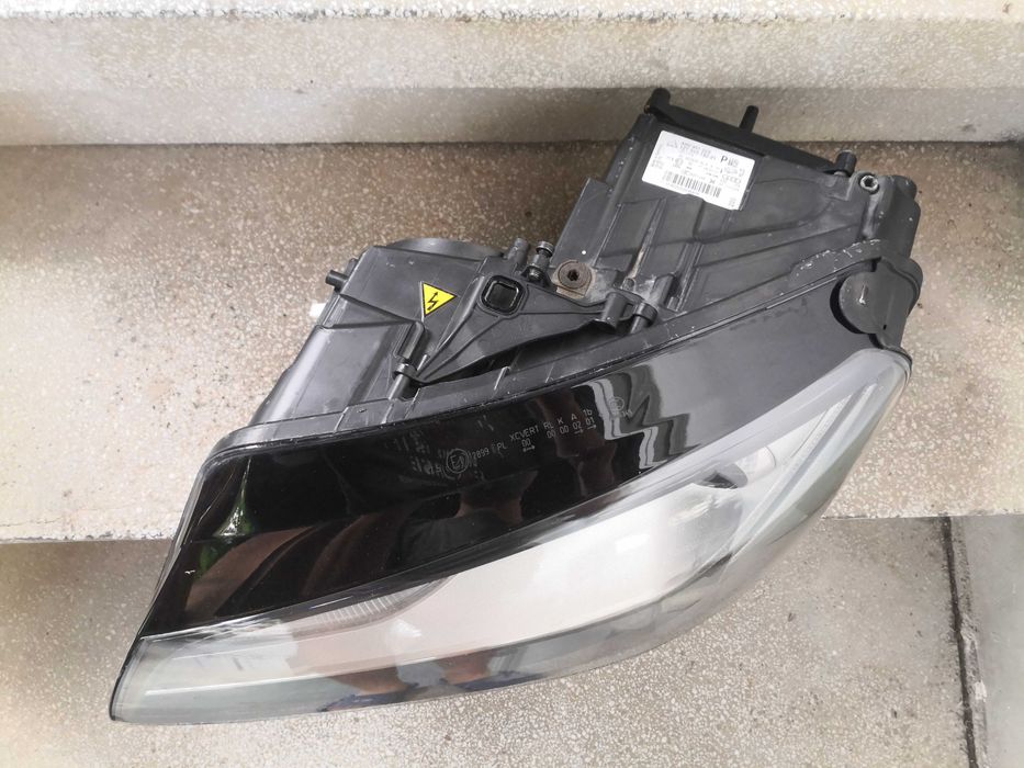 Фар Audi A8 D4 Bi-Xenon LED ляв/Фар Ауди А8 Д4 ксенон Оригинален