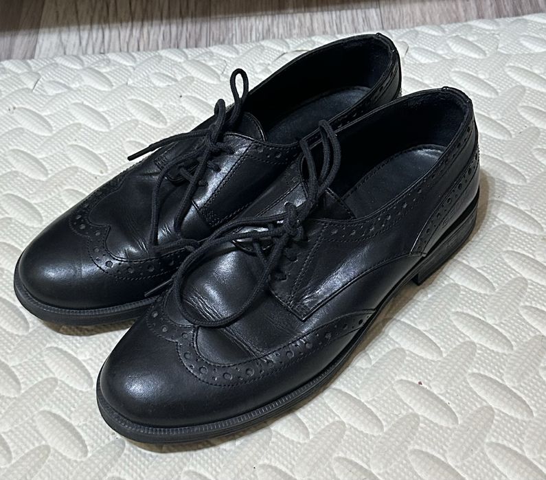 Лоферы, сапоги, ботинки женские