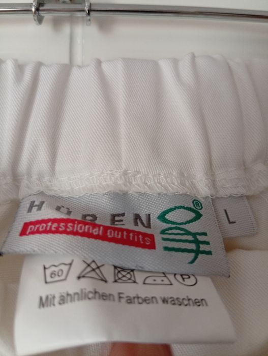 Vând pantaloni uniforma medicala L Noi