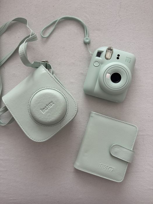 Фотоапарат за моментални снимки Fujifilm Instax Mini 12 Box