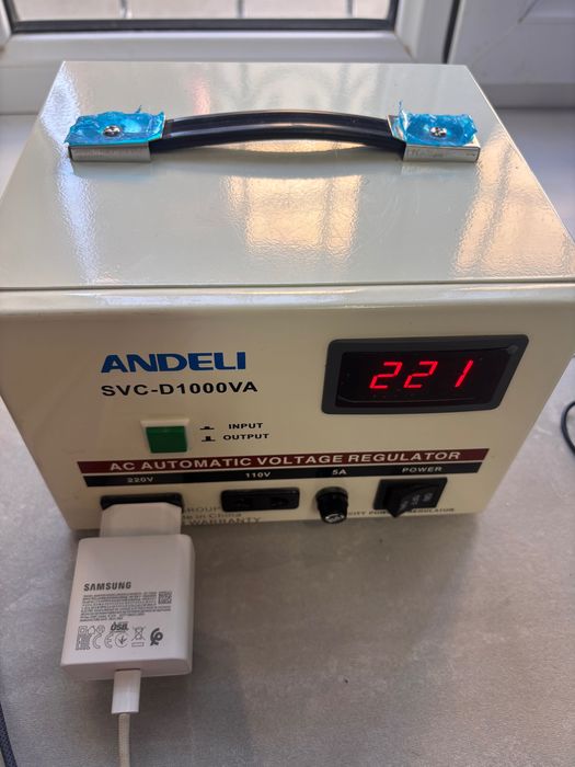 Стабилизатор Напряжения ANDELI SVC-D1000VA