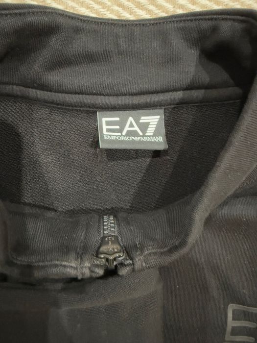 Дамски Спортен екип ЕА7