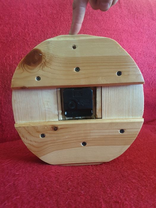 Стенен часовник от ланперия ръчна изработка