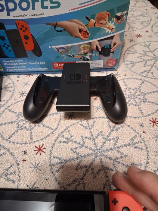 Vând Nintendo Switch Sports O led