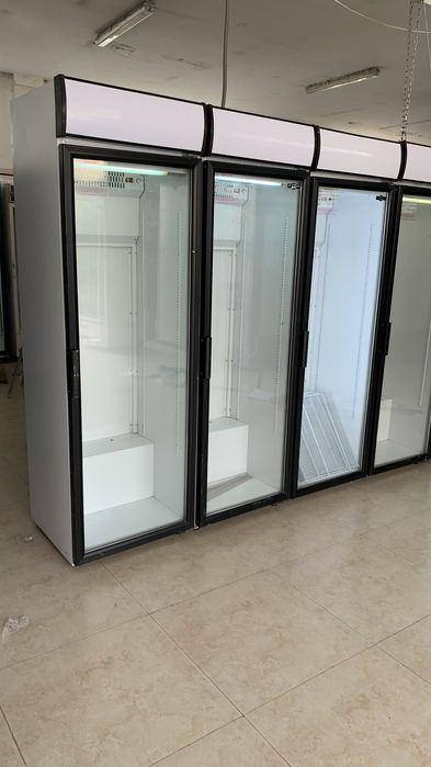 Витринный холодильник  / Холодильник