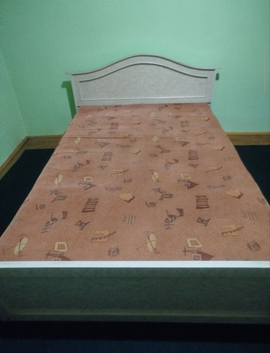 Продается спальный мебель