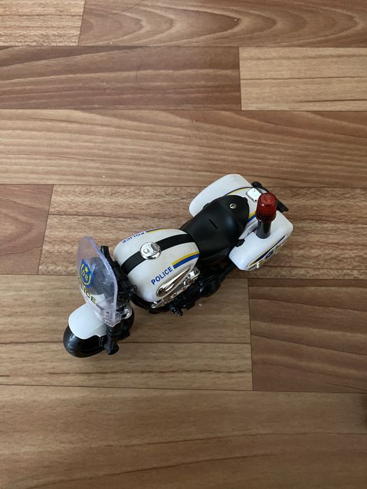 Продам игрушки ,машинки , маски