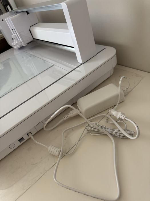 Продам плоттер silhouette curio 2