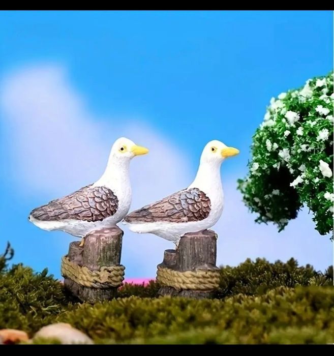 Миниатюрные фигурки чаек