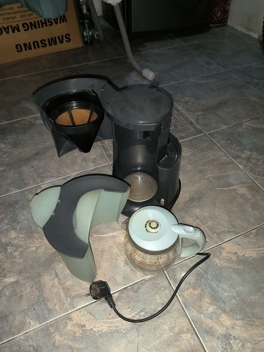 Продам кофеварку