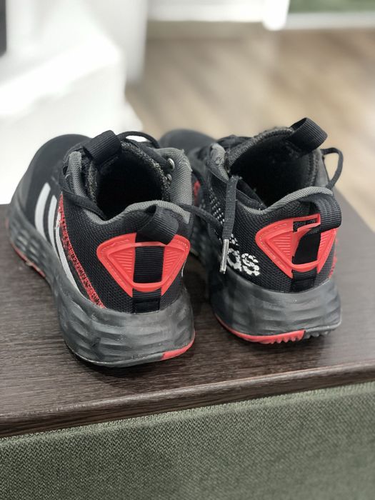 Адидас маратонки