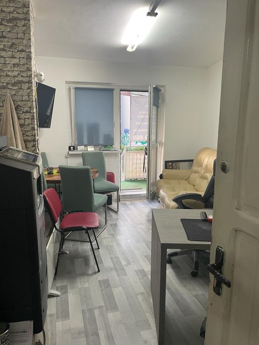 Vând afacere la gata
