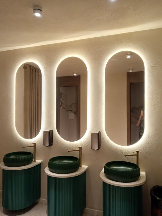 Зеркала, стекла, багетные рамки