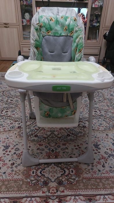 Продаю стульчик для кормления