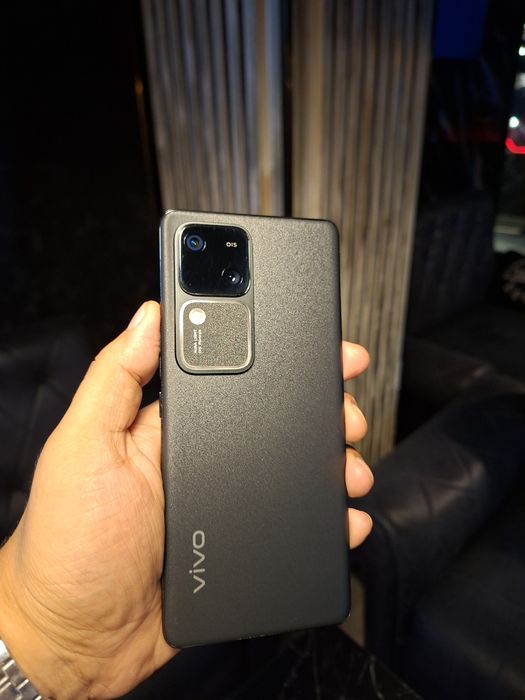 Vivo V30 12/256GB Black