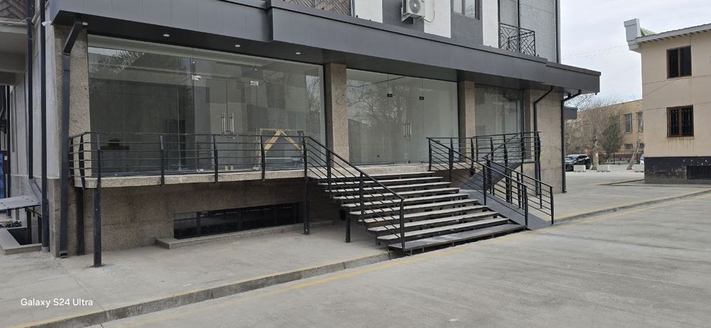 Ижарага берилади.Магазин, офис, фасфут ва бутик хаммасига тугри келади