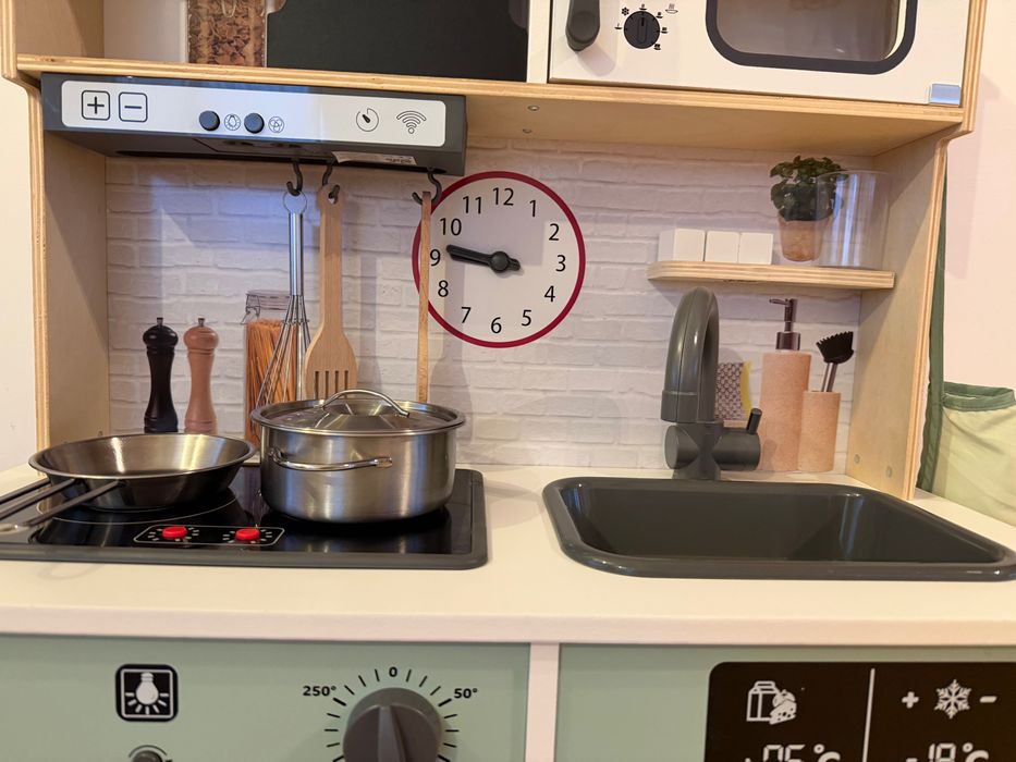 Bucatarie de lemn pentru copii