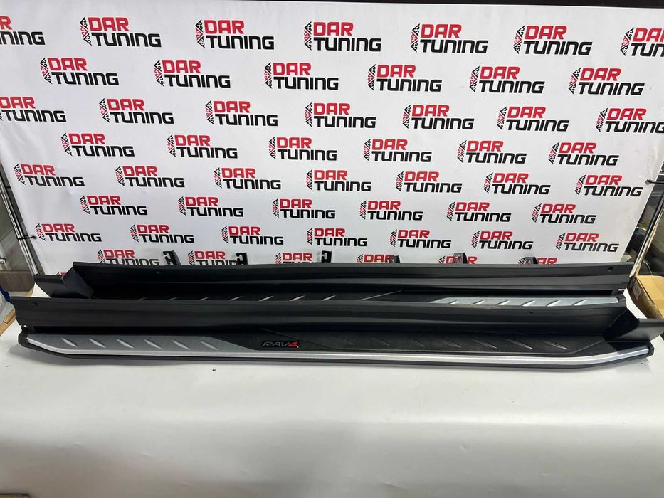 Порог подножки Toyota RAV4