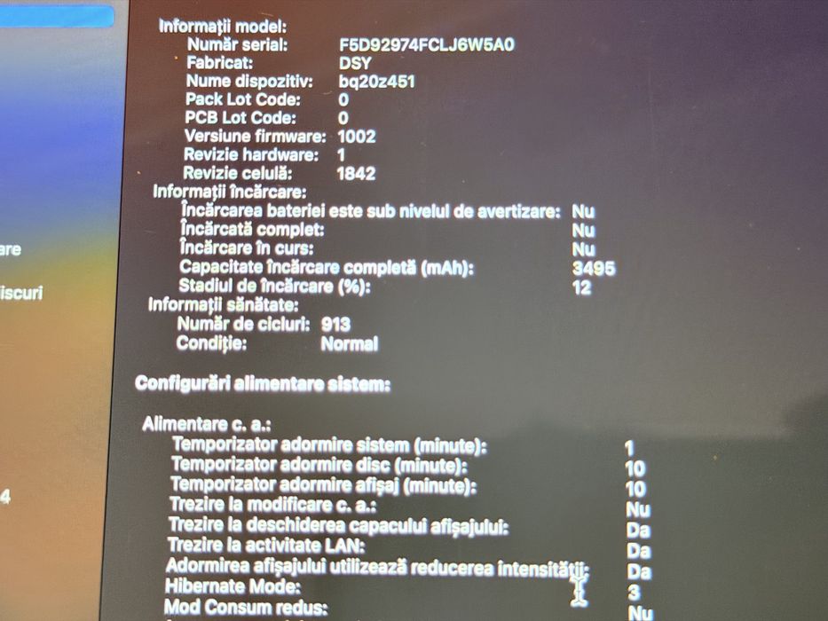 MacBook Air 2019 , i5, 8GB RAM  128GB Stocare