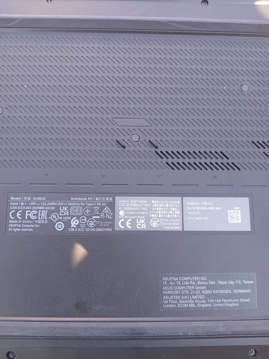Vand laptop Assus Rog Zephyrus