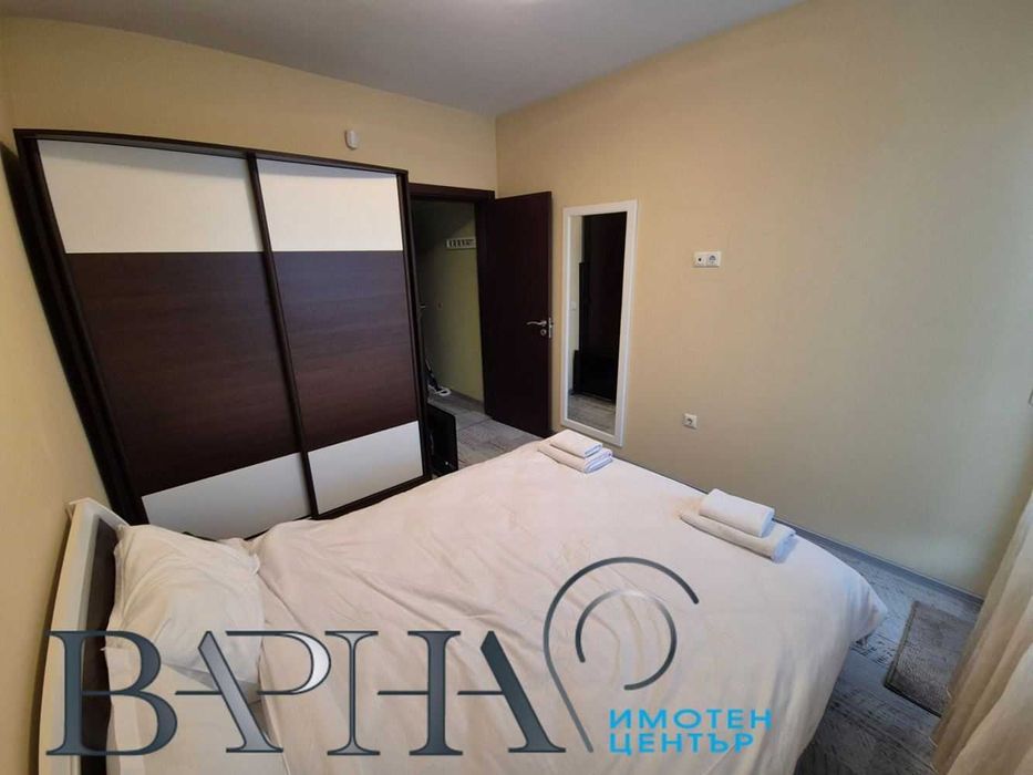 Дава се под наем Двустаен апартамент в Варна, Център - 65 кв.м за 714 € - Снимка #5