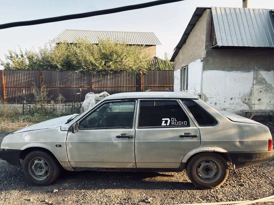 Лада-Ваз 21099 1,5