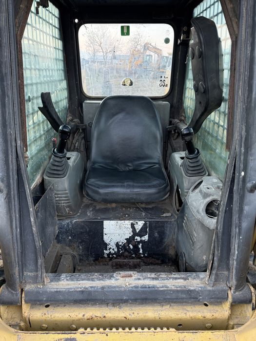 Mini incarcator Komatsu 714 SK