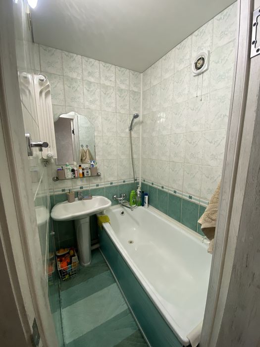 Продам 2 комнатную квартиру