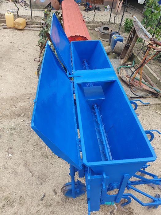 Vând prașitoare,cultivator