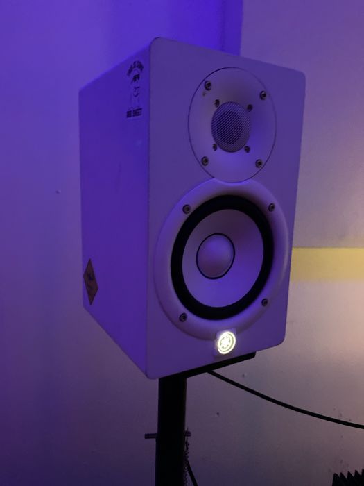 Студийные мониторы YAMAHA HS5